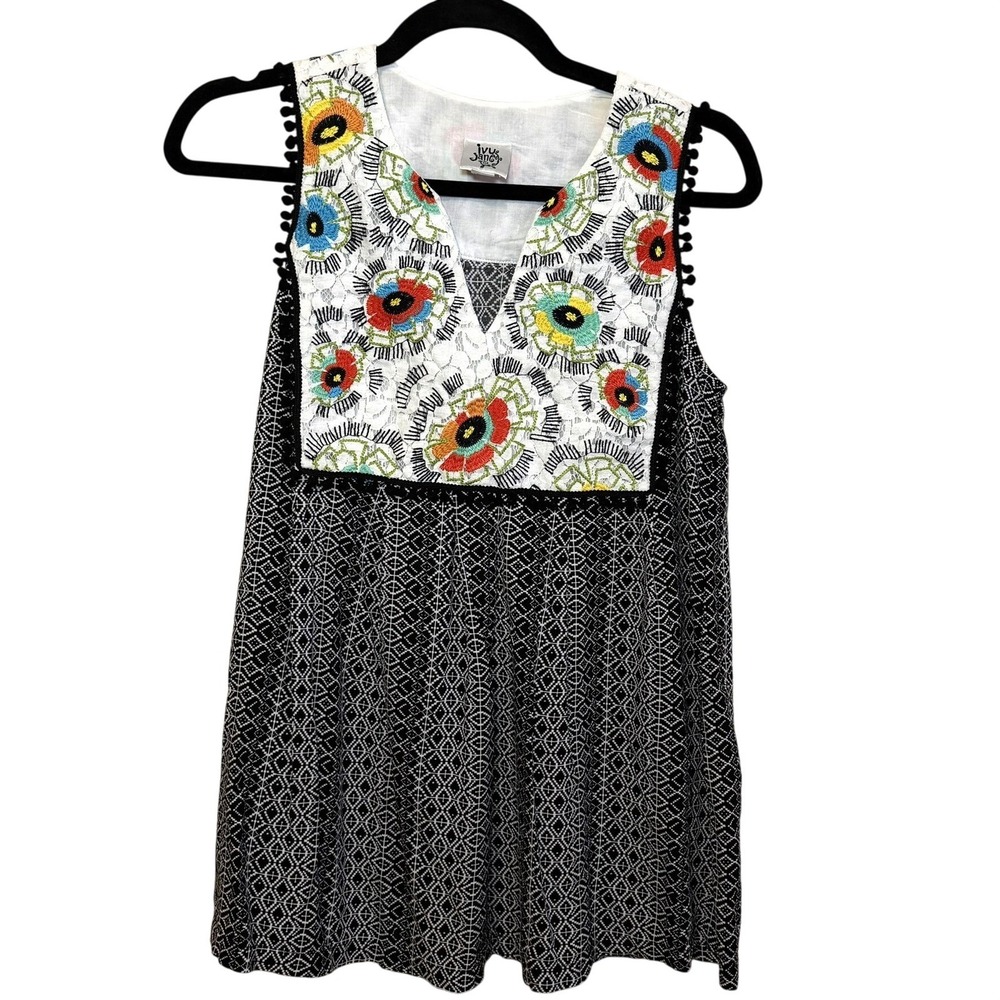 Ivy Jane Embroidered Boho Babydoll Sleeveless Tunic Black White Pom Pom Lace S